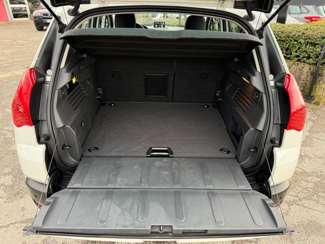 Peugeot 3008 1.6 HDi 115CV Allure 147.000Km