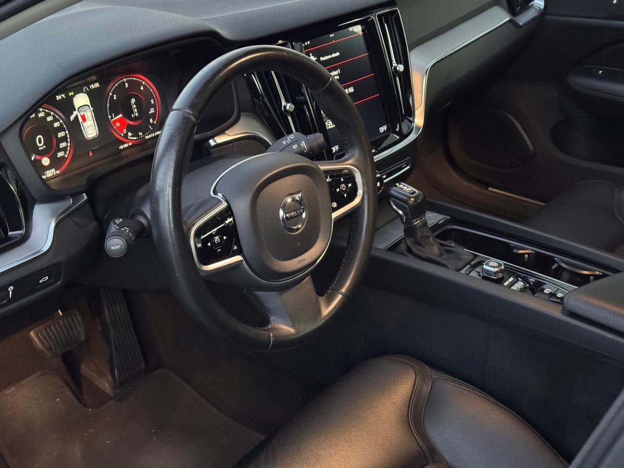 Volvo V60 Cross Country Pro 2.0 D4 #50524