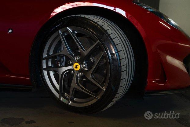 Ferrari 812 Superfast 800 cv 25.000 km UNICOPRO -