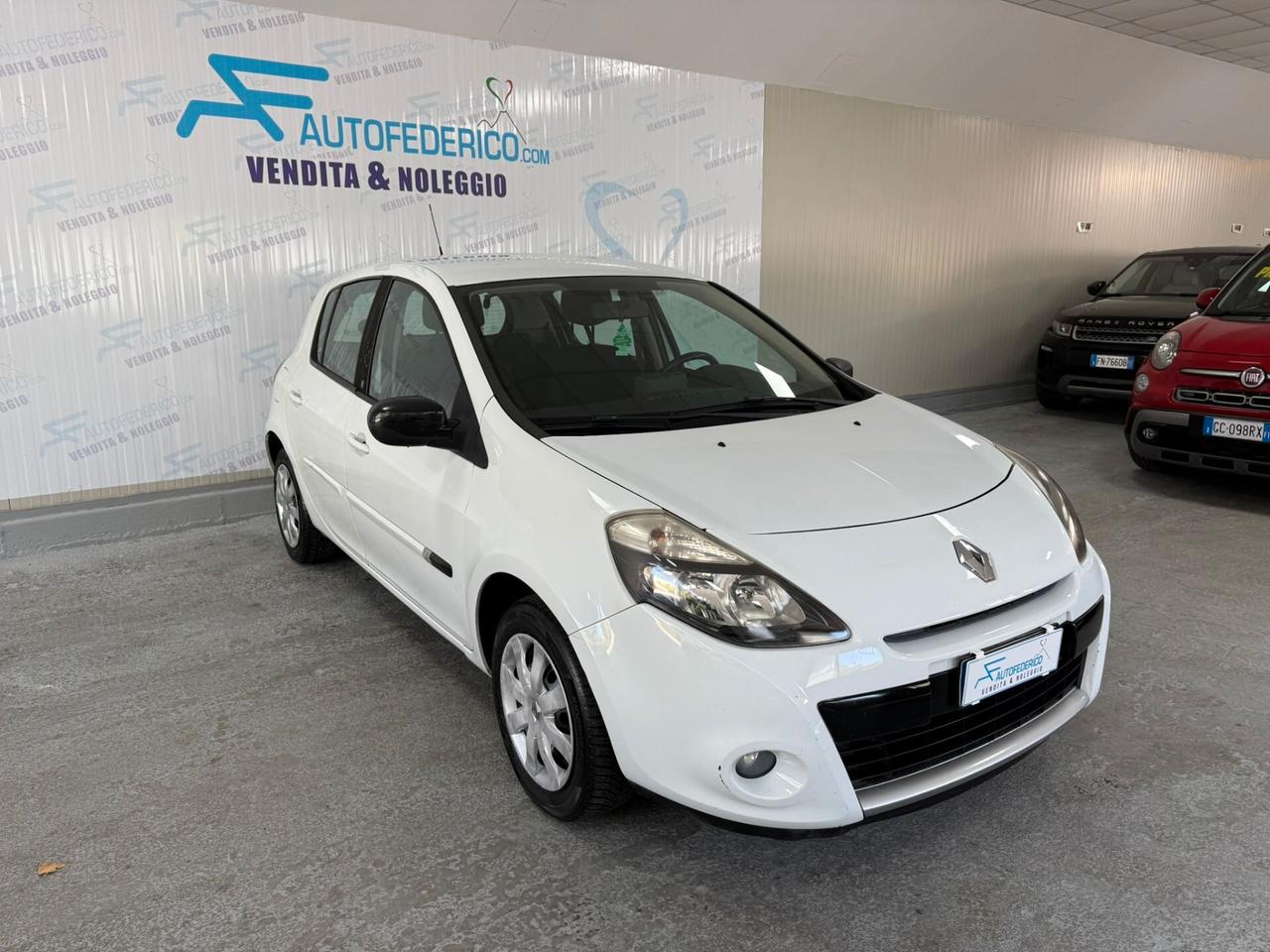 Renault Clio 1.2 Benz. 75cv 5 porte Navigatore