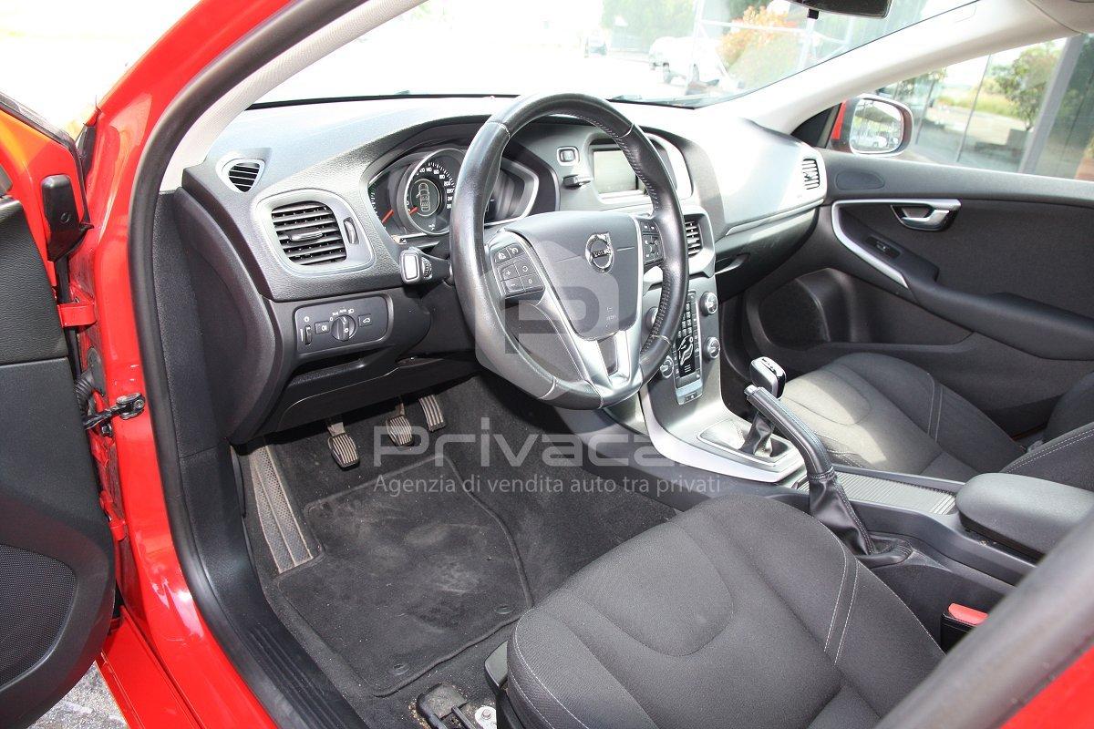 VOLVO V40 D2 Kinetic