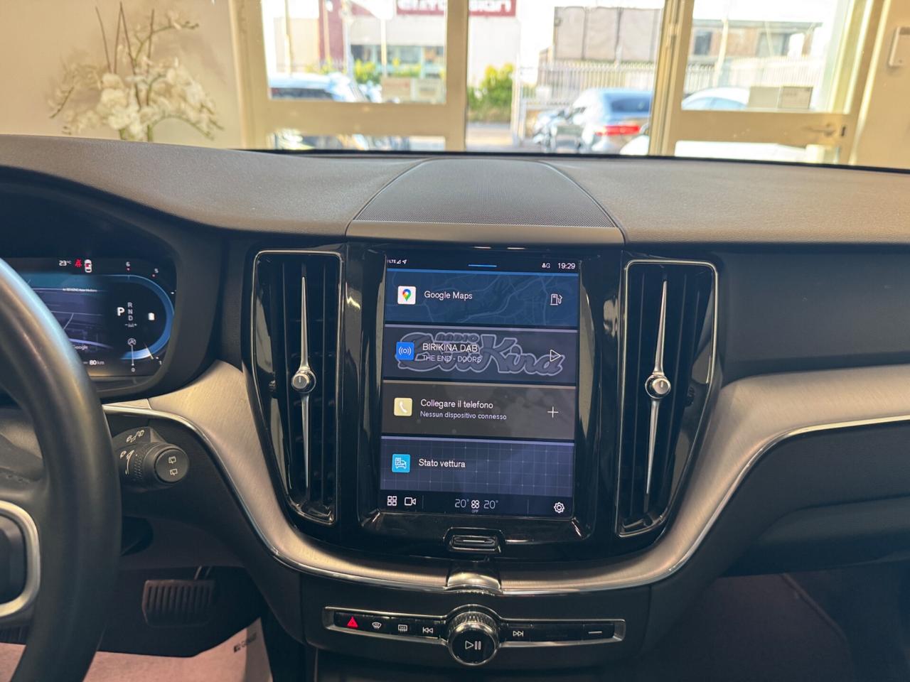 VOLVO XC60 B4 AWD MILD HYBRID MOMENTUM - 2021