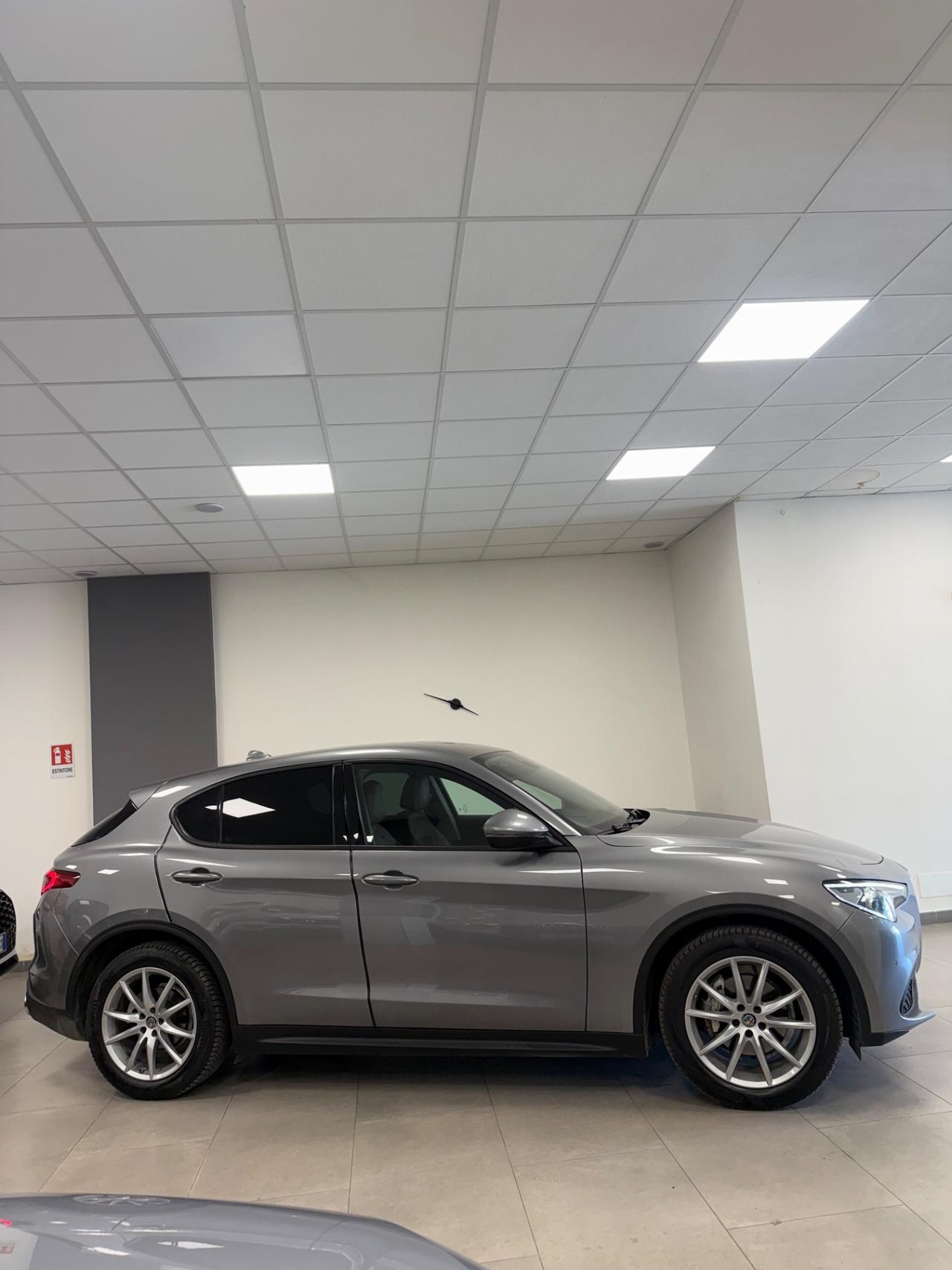 Alfa Romeo Stelvio 2.2 Turbodiesel 190 CV AT8 Q4 B-Tech