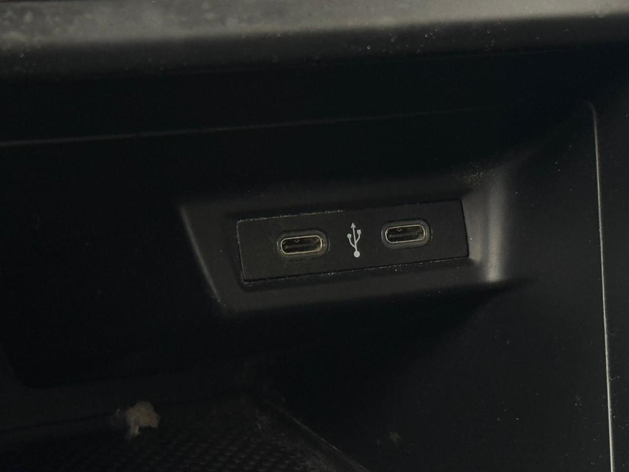 Volkswagen Polo 1.0 TSI DSG R-Line