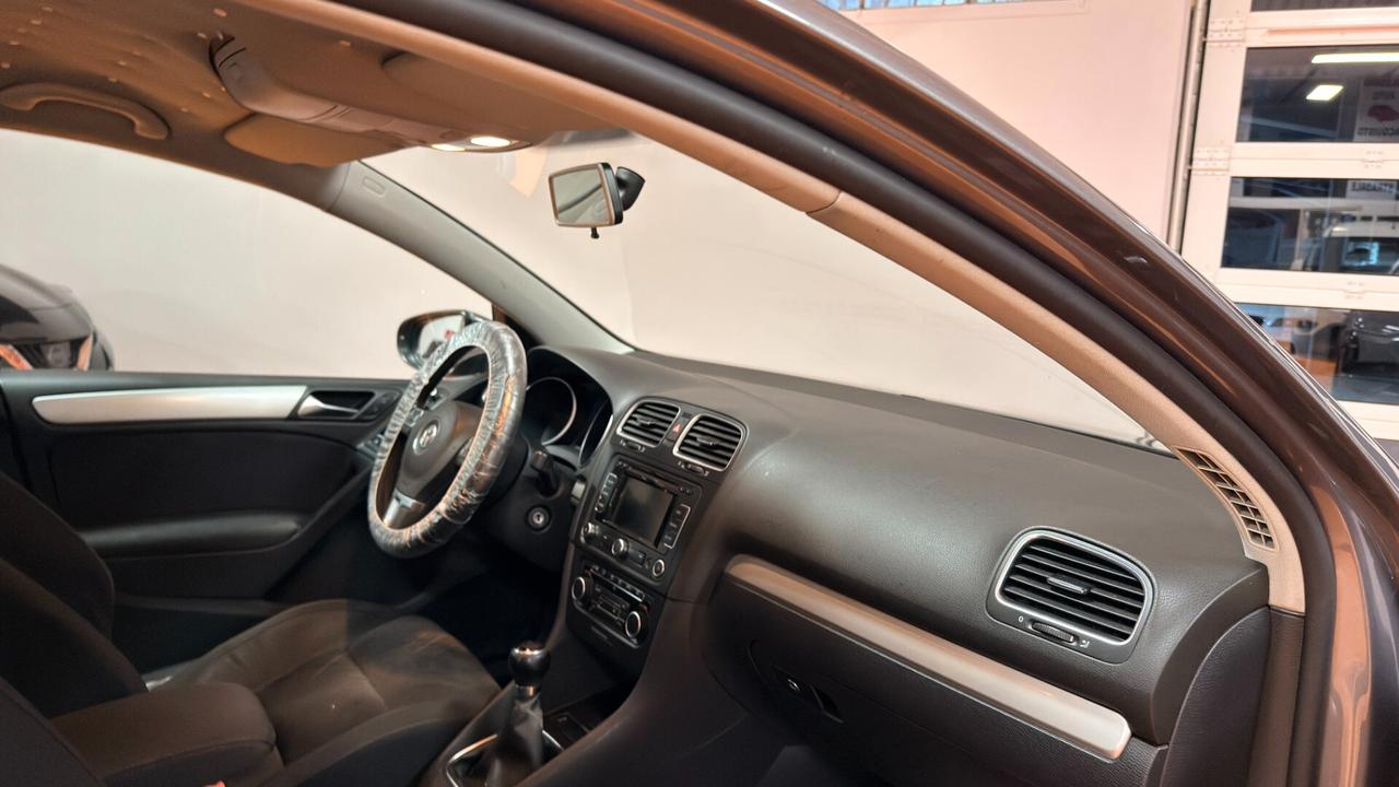 Volkswagen Golf 1.6 TDI 5p. Highline BlueMotion