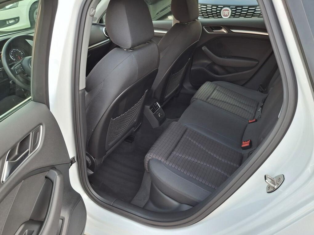 Audi A3 SportBack 1.6 TDI Sport -2016