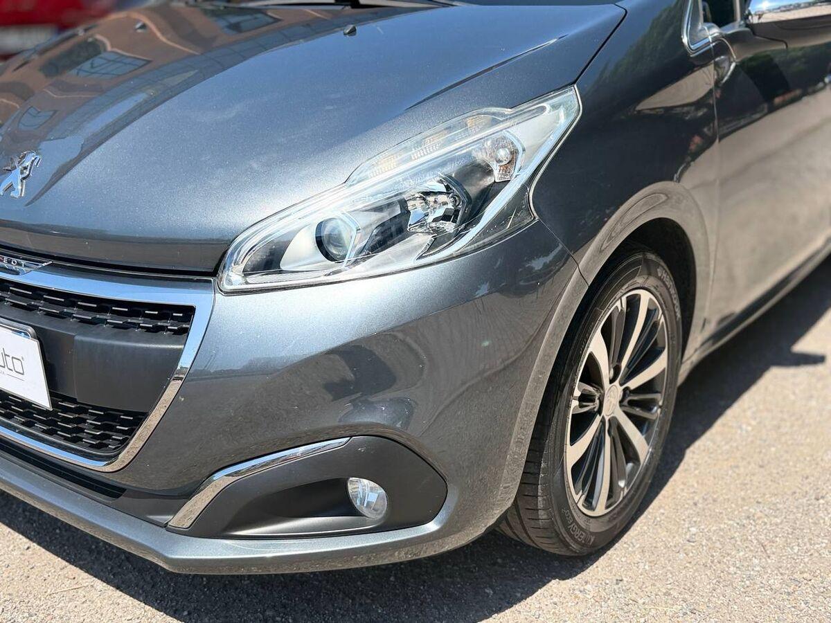 Peugeot 208 1.2 puretech Allure 82cv 3p