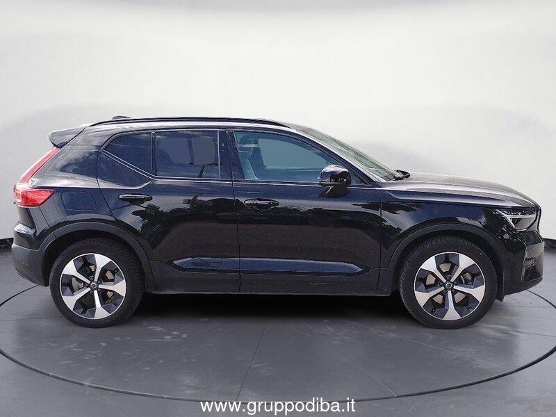 Volvo XC40 2023 2.0 b3 Ultimate Dark auto