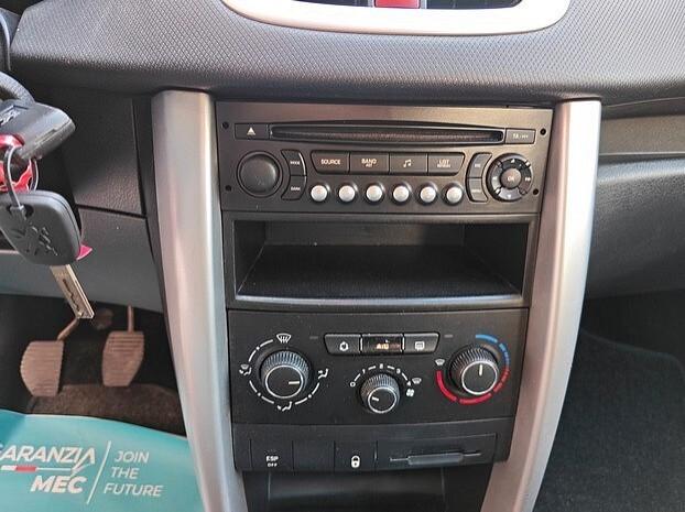 PEUGEOT 207 1.4 HDi 68 cv 5 porte - 2011