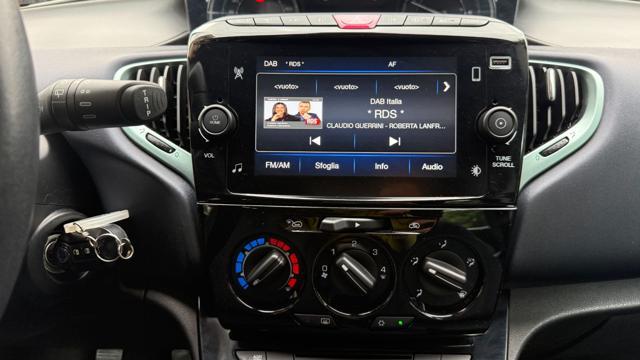 LANCIA Ypsilon 1.0 FIREFLY S&S HYBRID GOLD*R.CAM*CARPLAY*LED*TEL