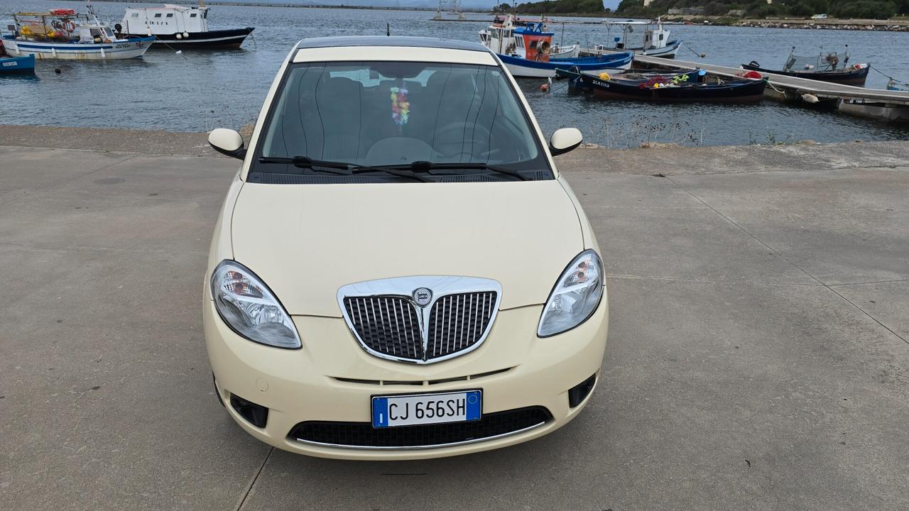 Lancia Ypsilon 1.3 Multijet 16V Argento