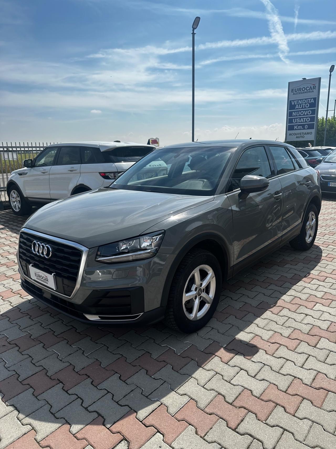 Audi Q2 30 TDI Business Design