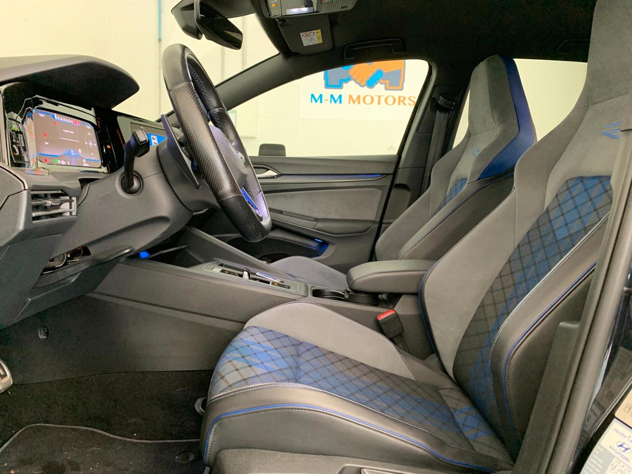 Volkswagen Golf 2.0 TSI DSG 4Motion R