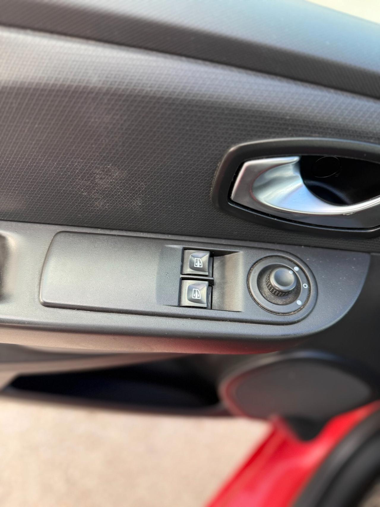 Renault Clio 1.2 75CV GPL 5 porte Wave