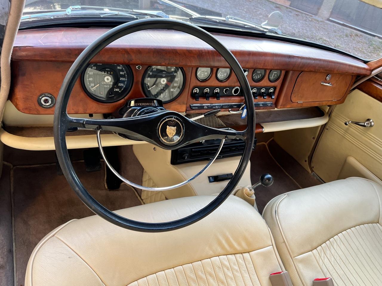 Jaguar MK II Mk2 3.8 S
