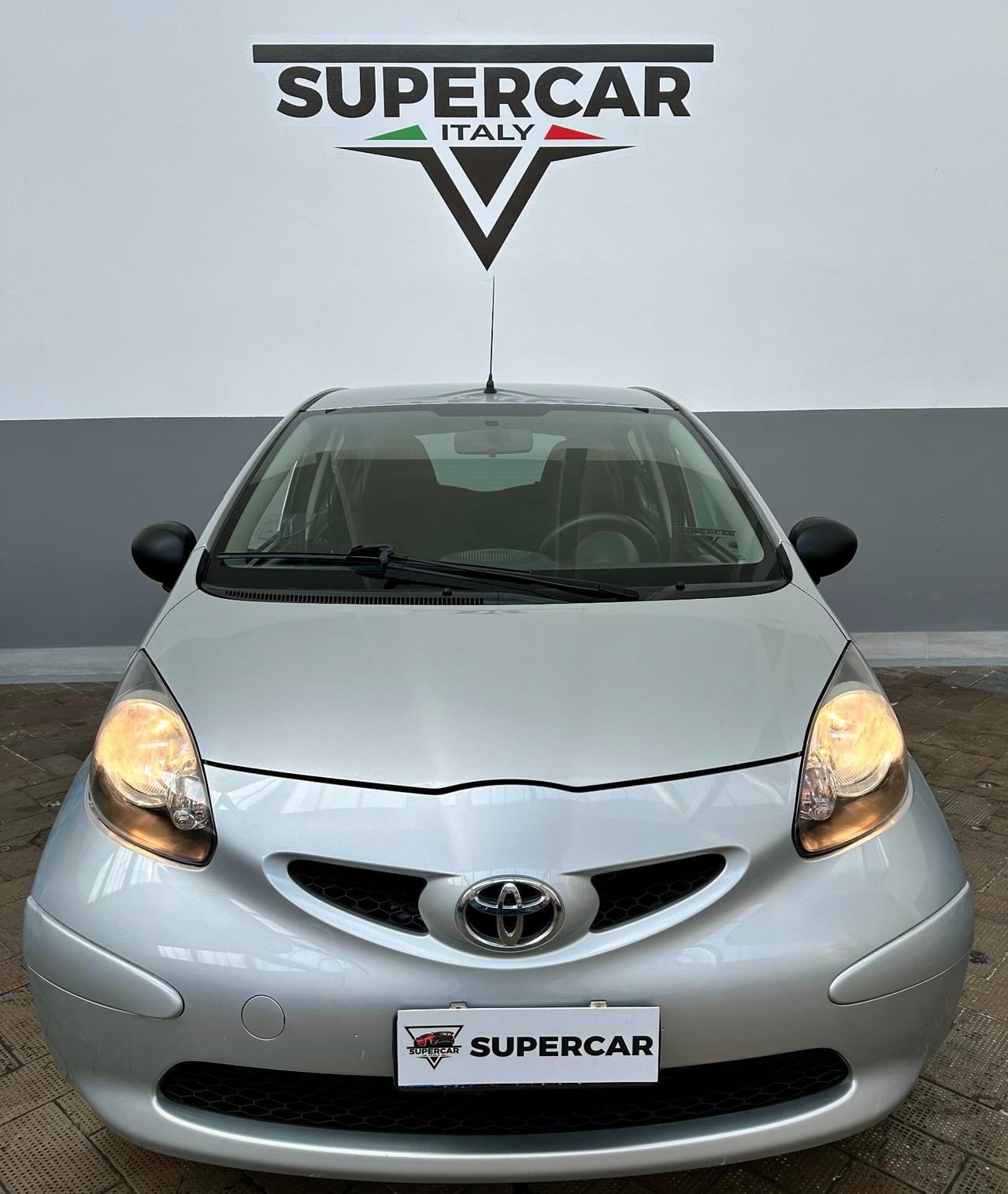 Toyota Aygo 1.0 Benz, unico proprietario. Guidabile anche da neopatentati.