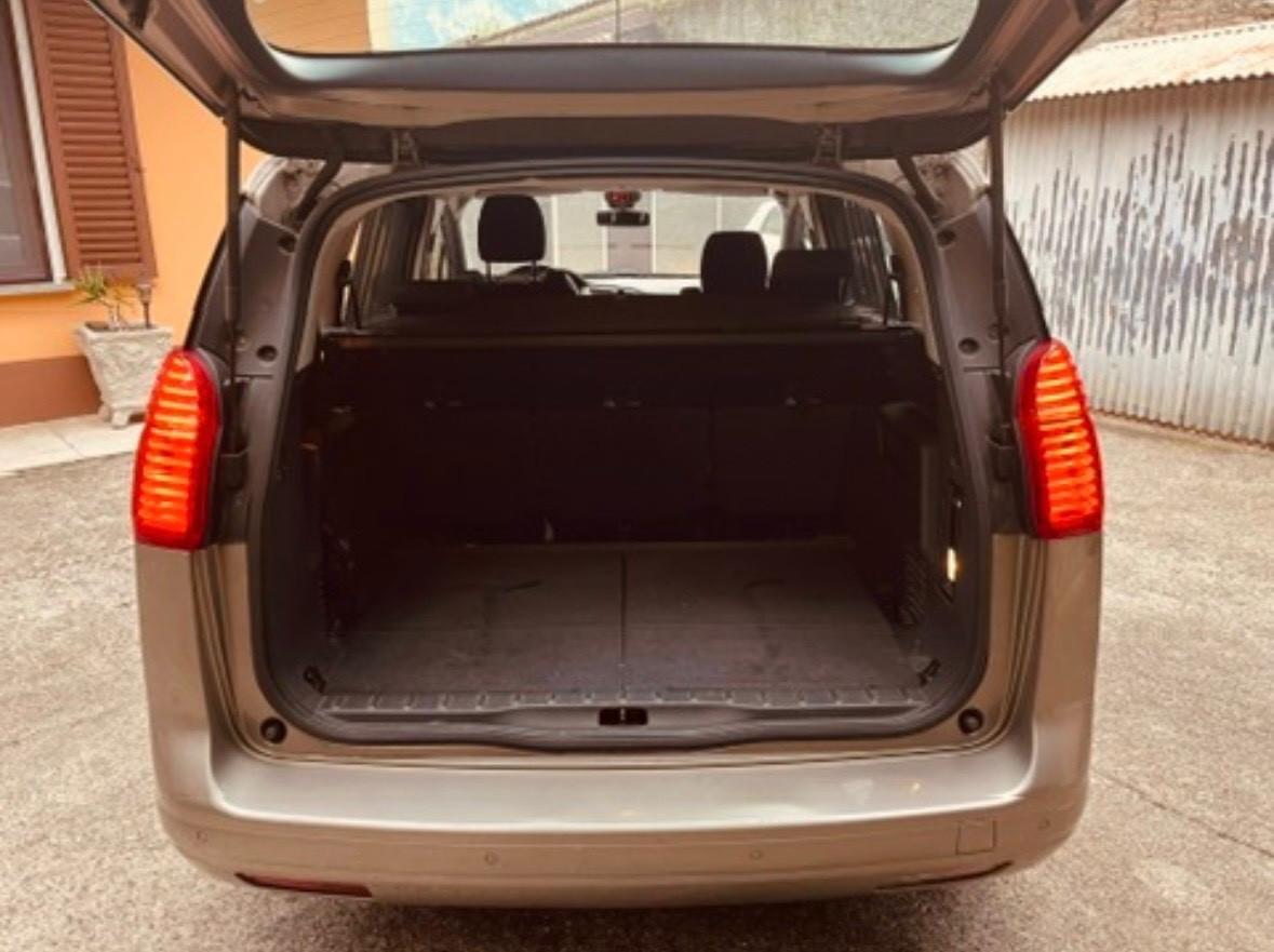 Peugeot 5008 1.6 HDi 112CV Business