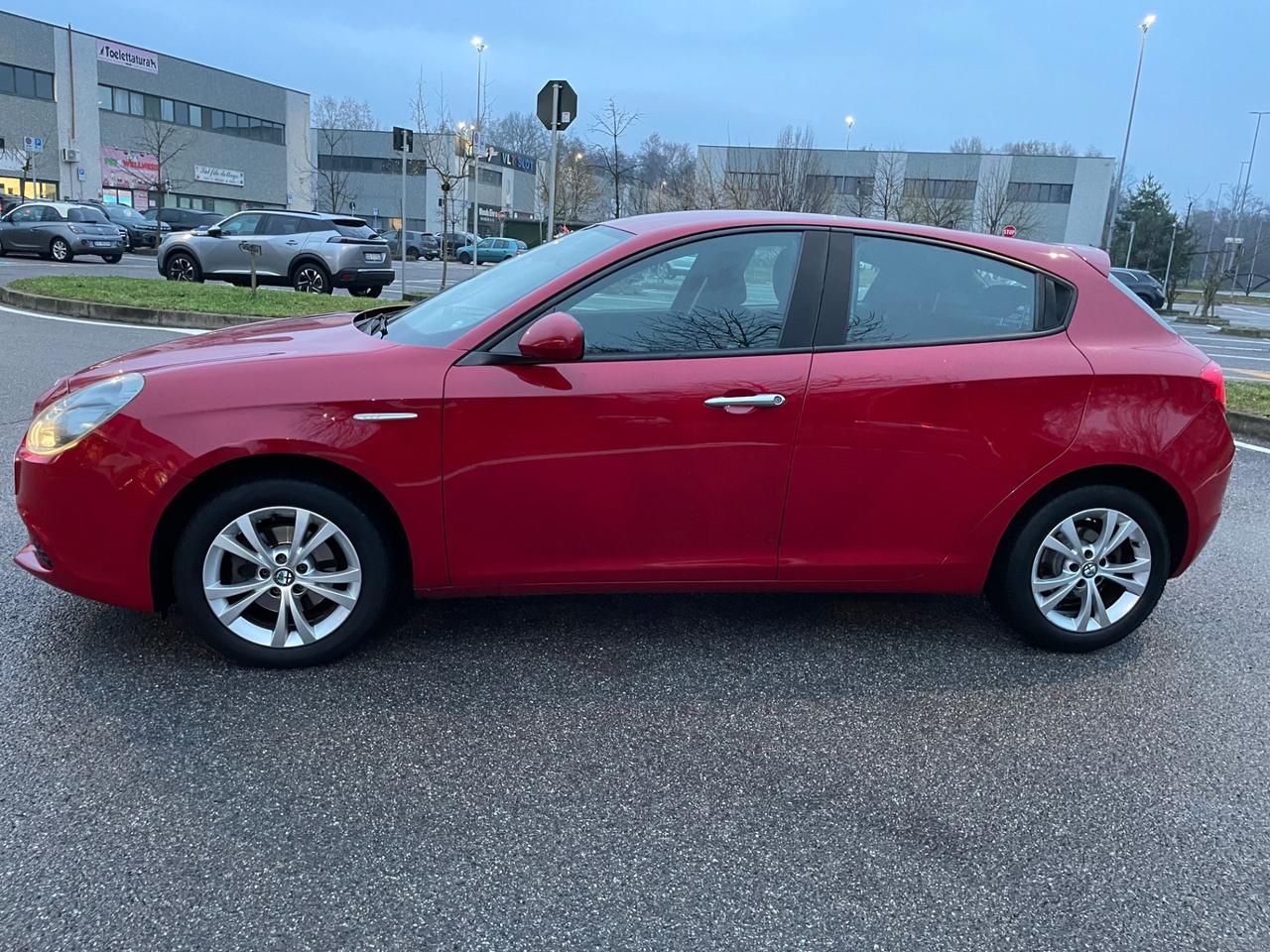 Alfa Romeo Giulietta 1.4 Turbo 120 CV Distinctive*neo patentati *