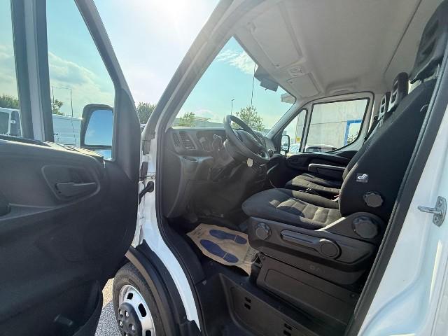 IVECO DAILY 35C14H BOX + SPONDA