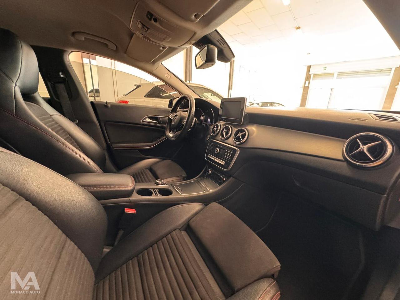 Mercedes-benz CLA 200D 135cv Automatic Premium - 2018