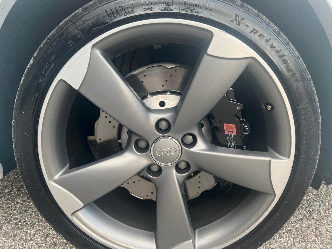 Audi RSQ3 RS 2.5 TFSI quattro S tronic Carbon