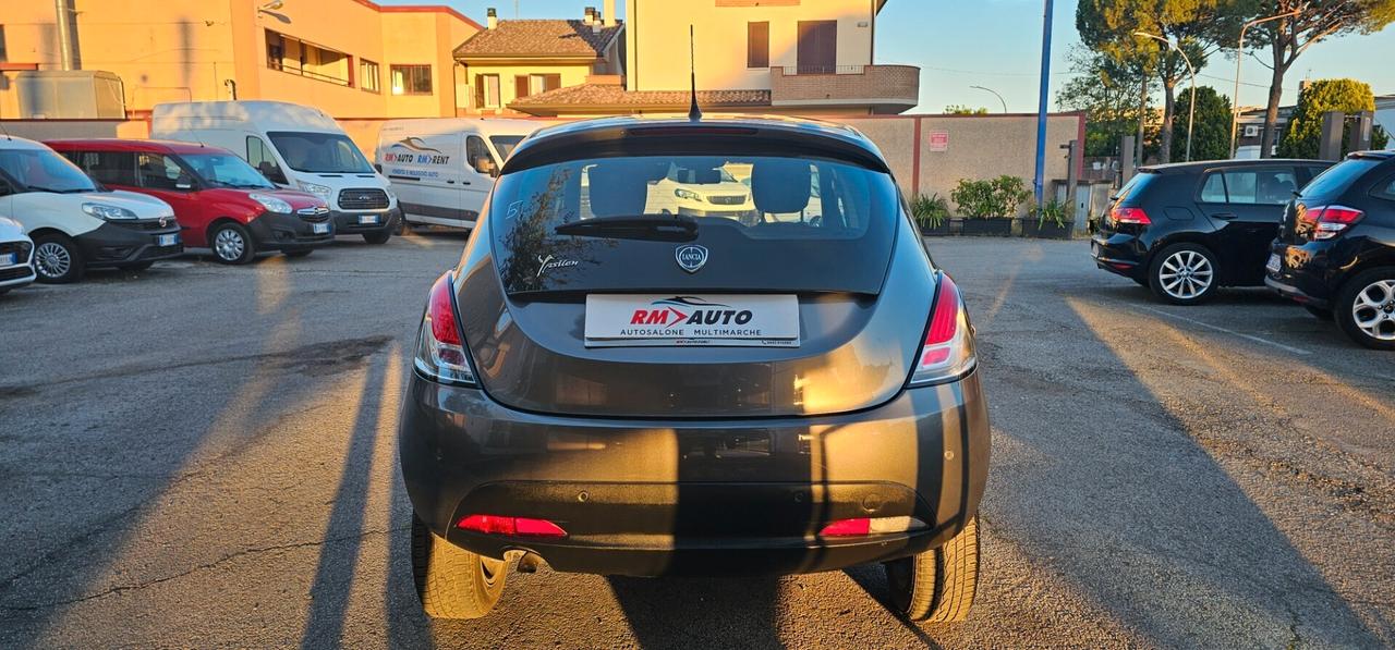 Lancia Ypsilon 0.9 TwinAir 85 CV Metano Ecochic