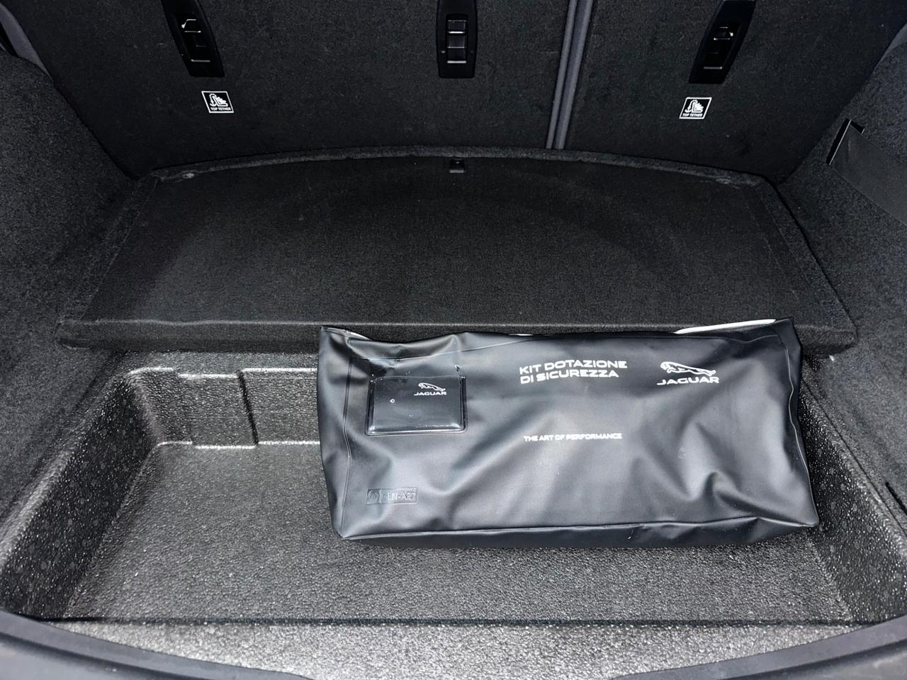 Jaguar E-Pace 2.0D 150 CV R-Dynamic S 2019