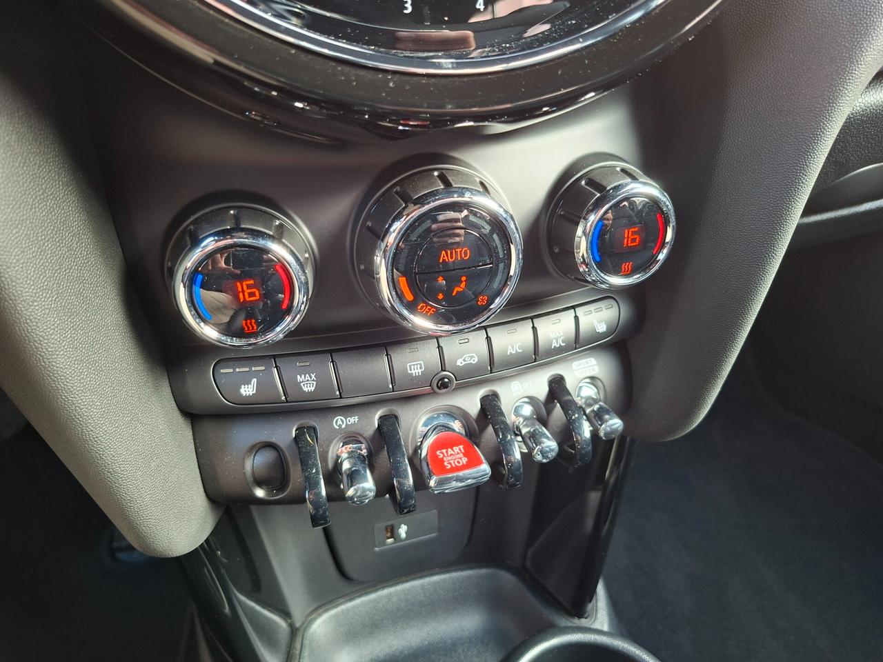 Mini 1.5 Cooper Classic