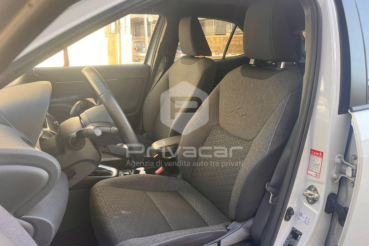 TOYOTA Yaris Cross 1.5 Hybrid 5p. E-CVT AWD-i Business