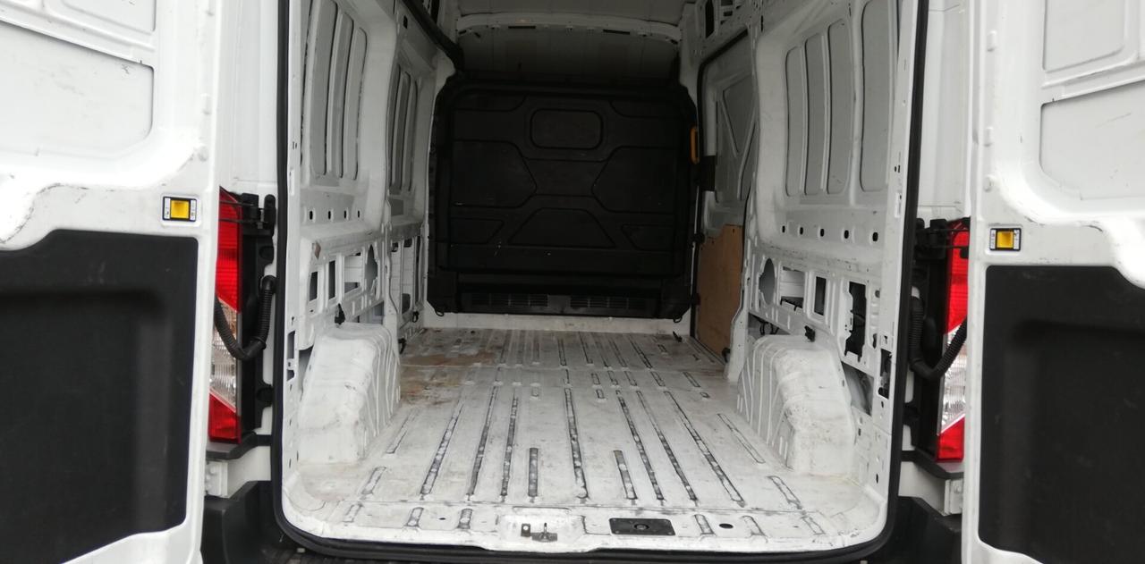 FORD TRANSIT 310 L2 H3 PASSO MEDIO TETTO ALTO 2.0 TDCI 130 CV TREND