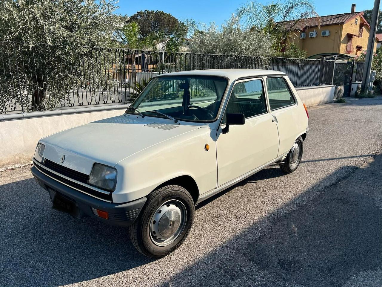 Renault R 5