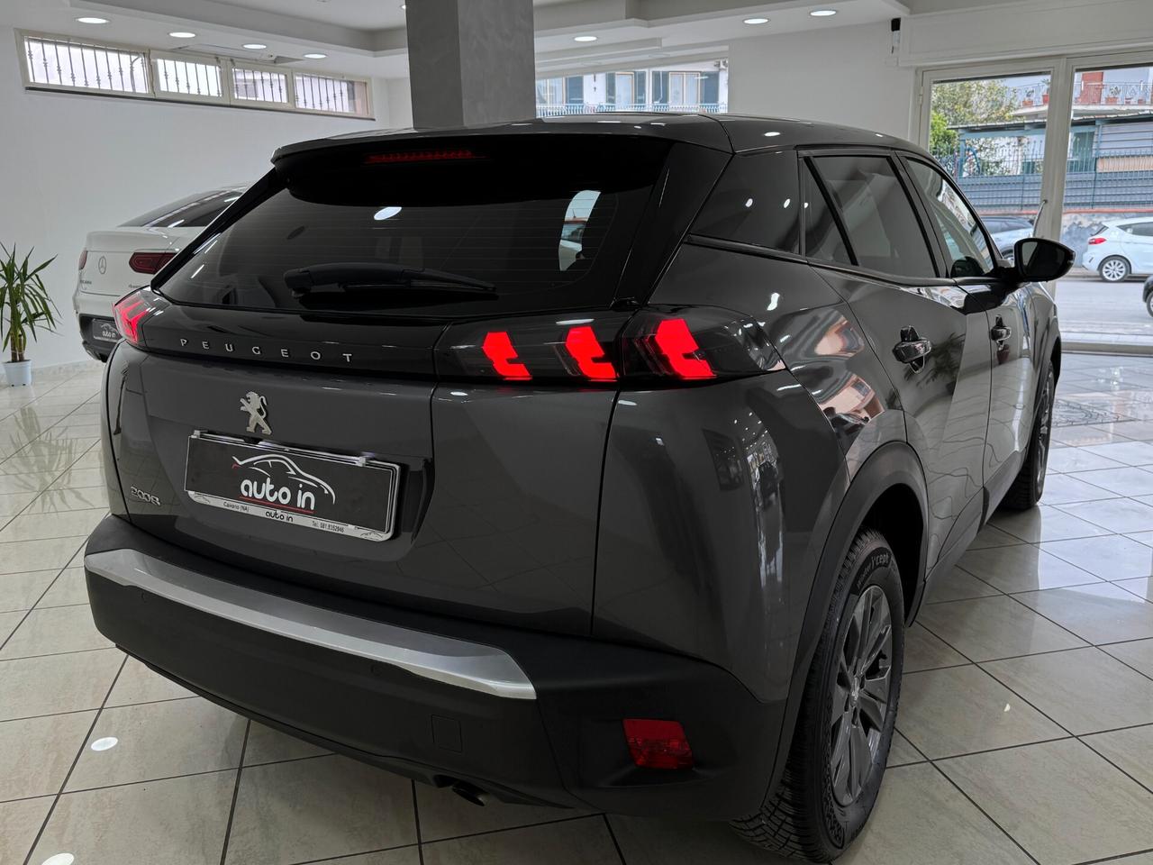 Peugeot 2008 1.2 100cv Active Pack