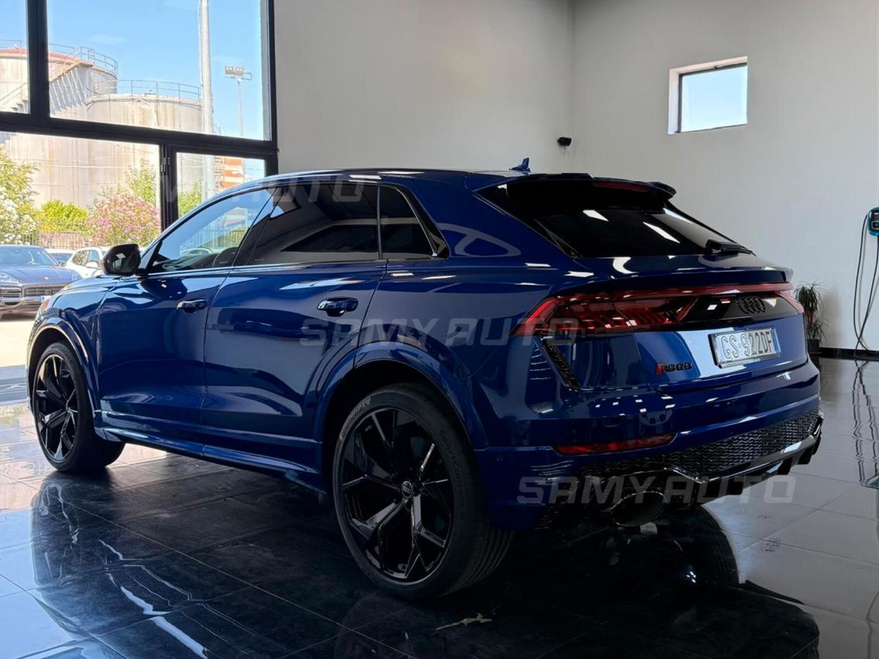 Audi Q8 RS TFSI V8 quattro tiptronic