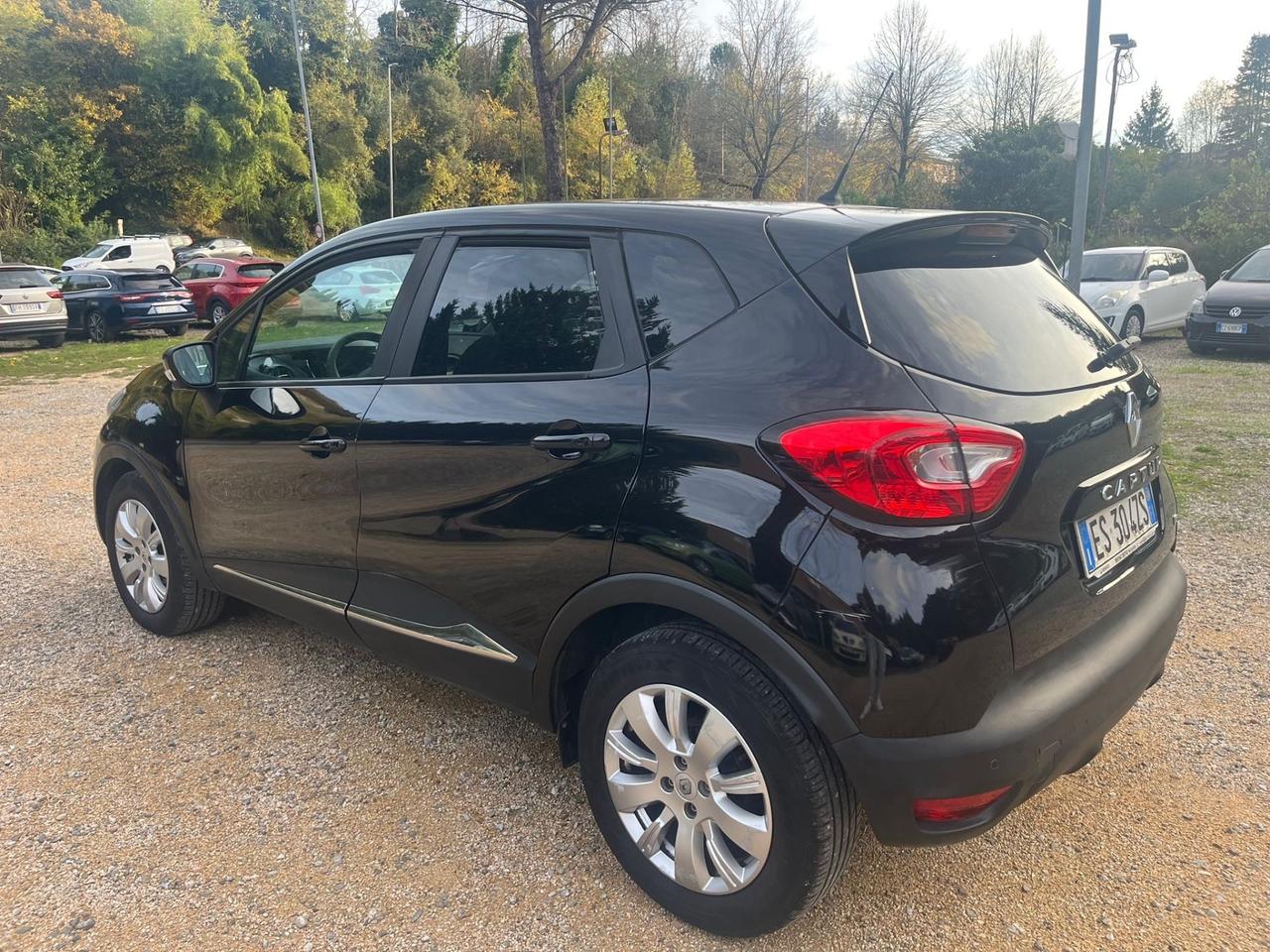 Renault Captur 0.9 Benzina - Neopatentati