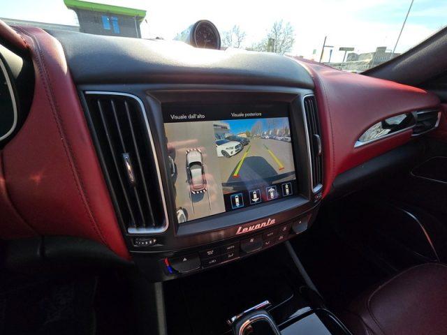 MASERATI Levante V6 Diesel 275 CV AWD Gransport PERMUTE