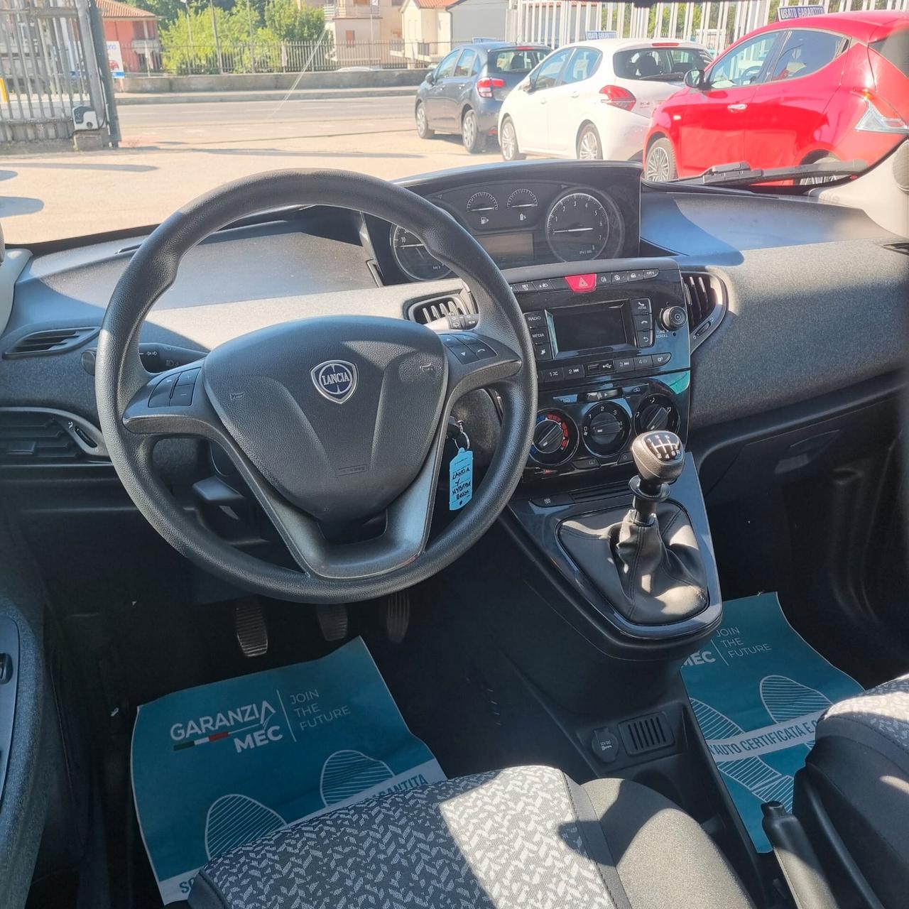 Lancia Ypsilon 1.0 FireFly 5 porte S&S Hybrid Ecochic UnYca