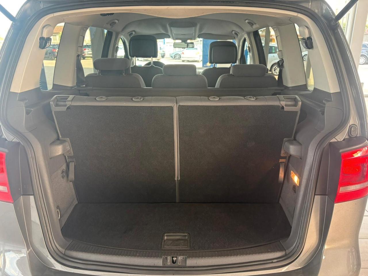 Volkswagen Touran Business 1.4 DSG Highline EcoFuel