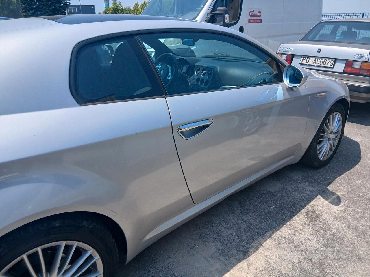 Alfa Romeo Brera 2.2 JTS