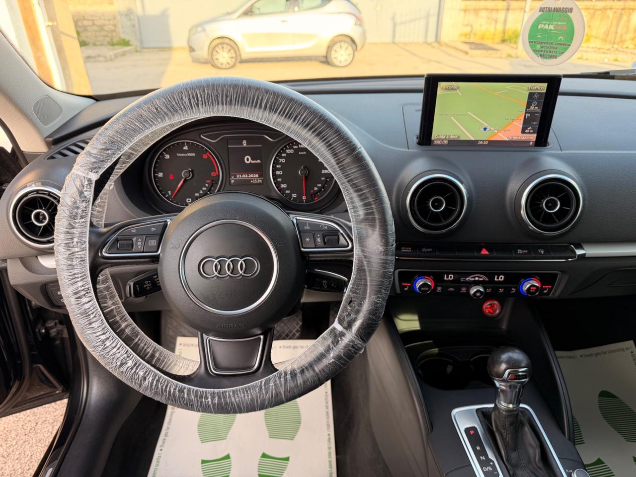 Audi A3 SPB 1.6 TDI 116Cv S tronic TOTAL BLACK