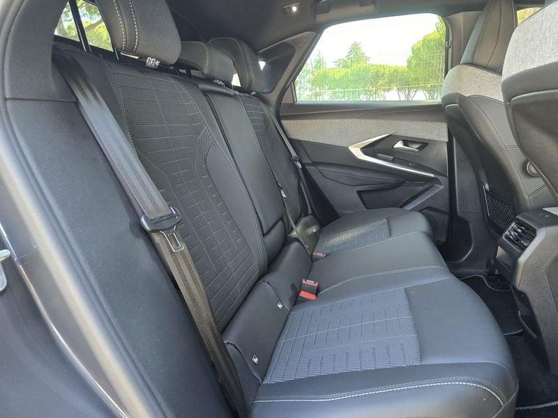 Peugeot 3008 Hybrid 145 GT e-DCS 6