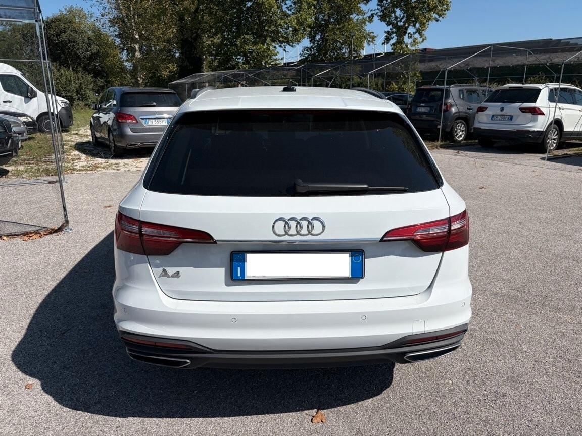 Audi A4 Avant 30 TDI/136 CV S tronic Business Advanced