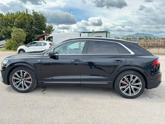 Audi Q8 45 TDI quattro tiptronic Sport