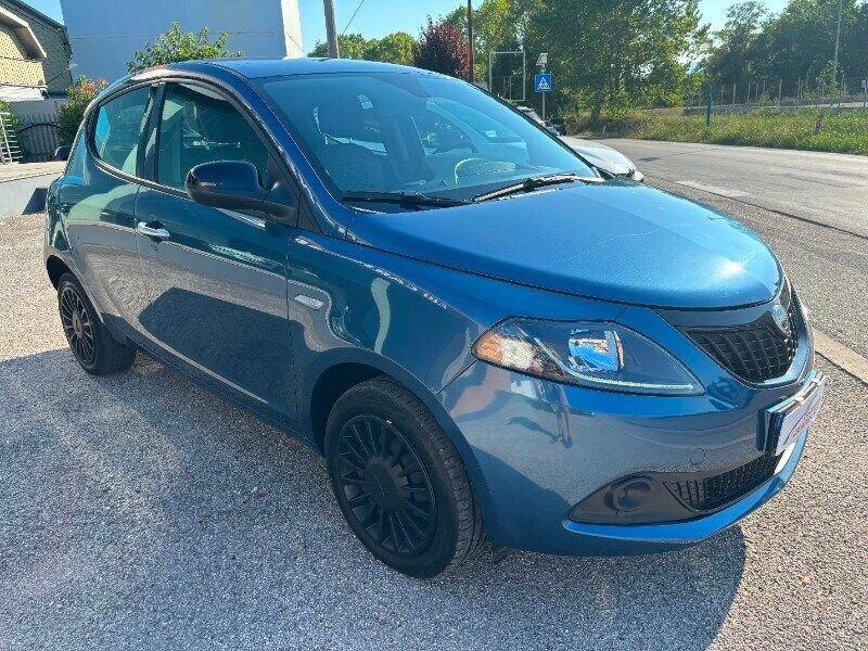 Lancia Ypsilon Ypsilon 1.0 FireFly 5 porte S&S Hybrid Silver