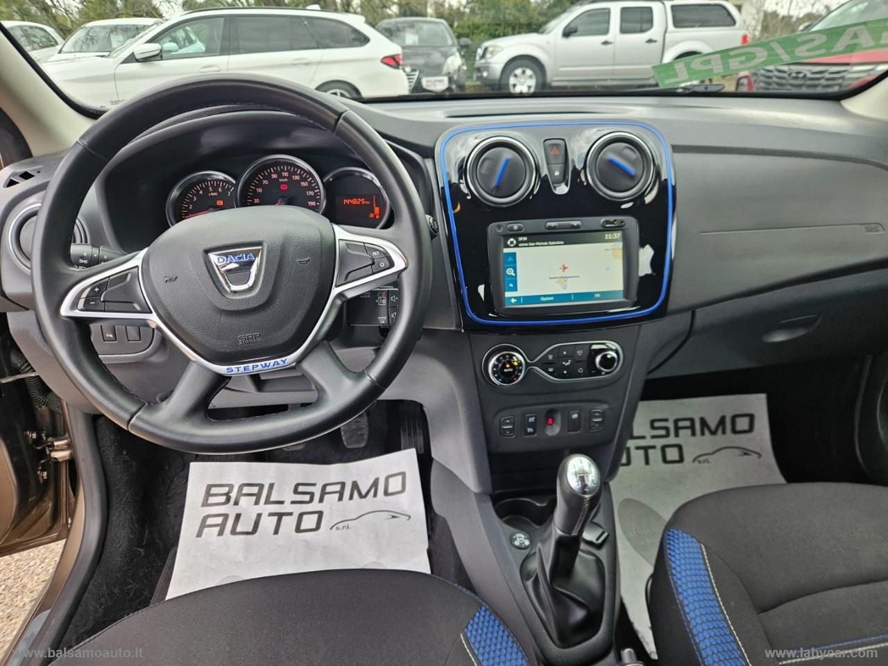DACIA SanderoStepway1.0TCe100 ECO-G 15th Anniv