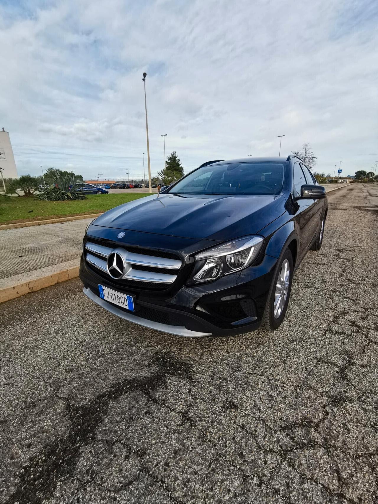 Mercedes-benz GLA 180 d Aut. Premium 2017