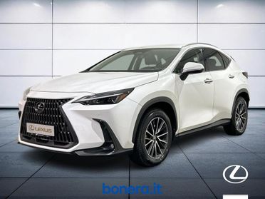 Lexus NX 2.5 Plug-in Premium 4WD e-CVT