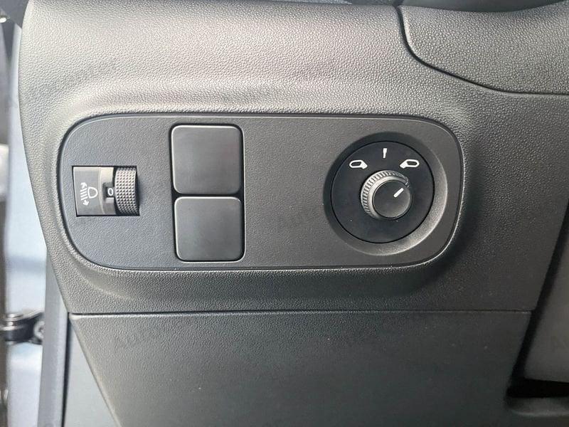 Citroën C3 C3 1.2 puretech Plus s&s 83cv neopatentati