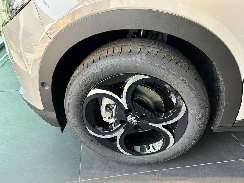 Alfa Romeo Junior 1.2 ibrida 145cv edct6