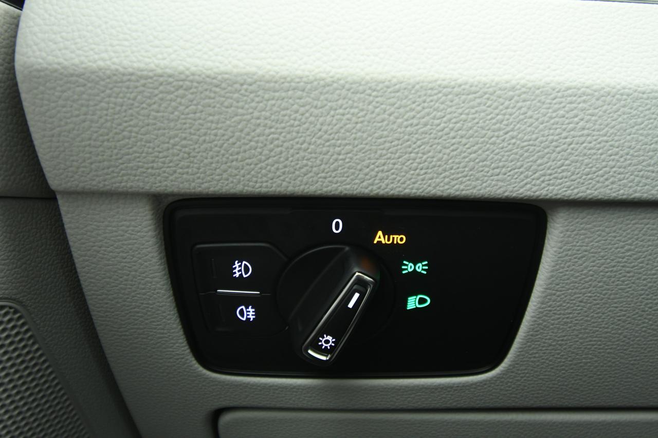 VOLKSWAGEN Passat Variant 2.0 tdi Business 150cv dsg CAMERA+LED+PELLE+ACC