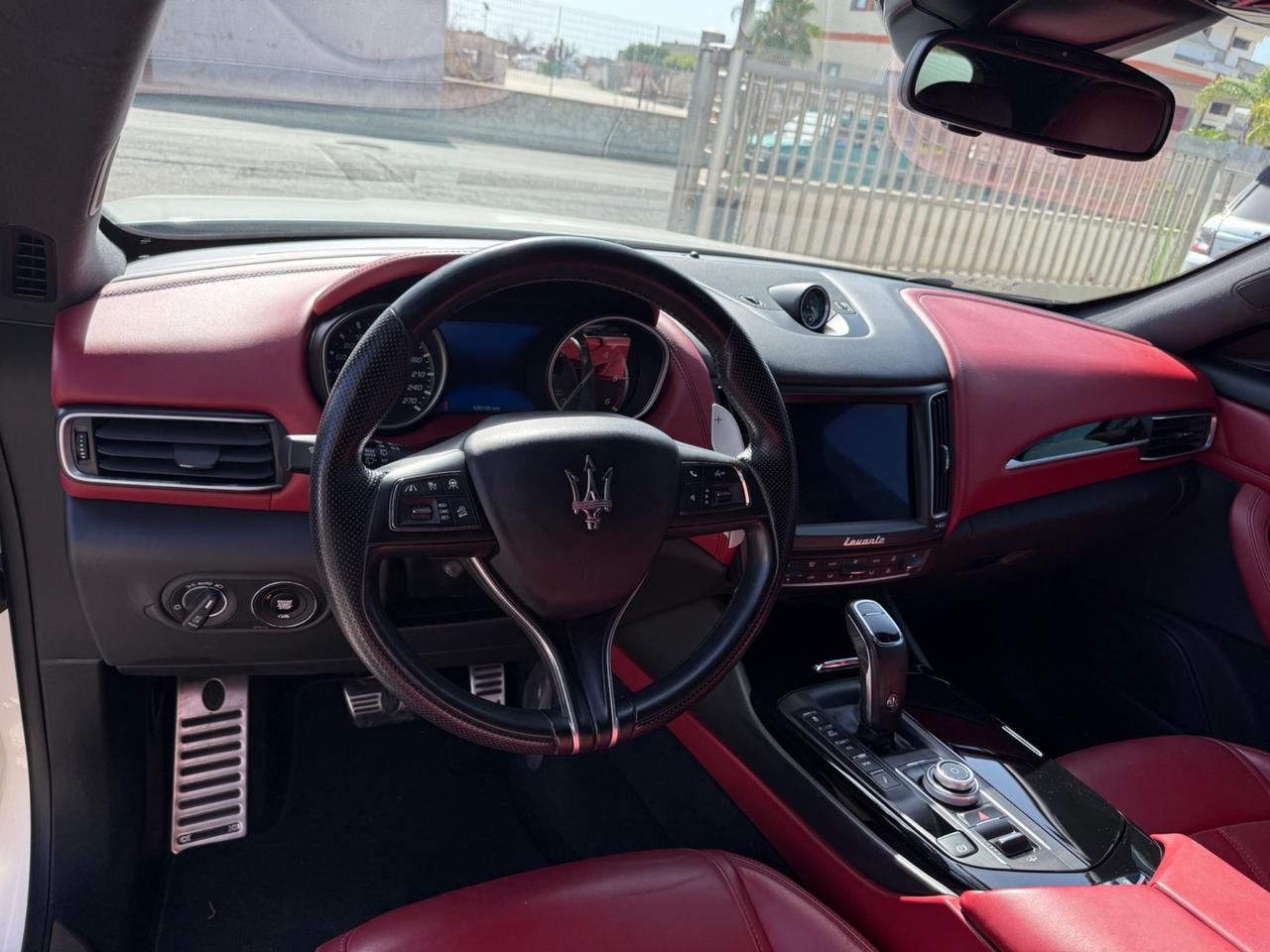 Maserati Levante V6 Diesel 275 CV AWD Gransport